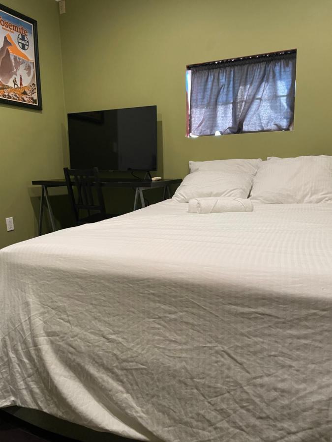Private Standalone Room W/ Tv, Wifi & Ac In Carson Exterior foto